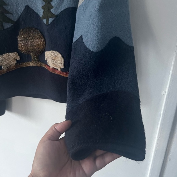 Giesswein Austrian 100% Wool Cream and Gray Cardigan - Picture 9 of 15